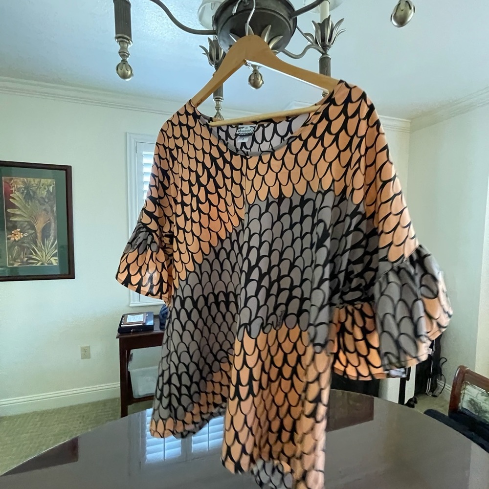 Manuhealii Top